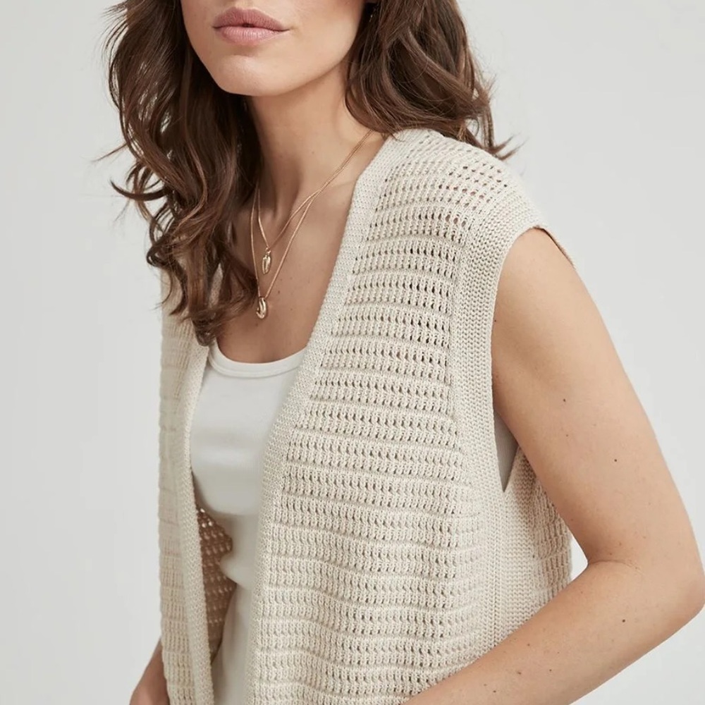 SINCERELY JULES crochet sweater vest deep v-neck button up 100% cotton beige XL